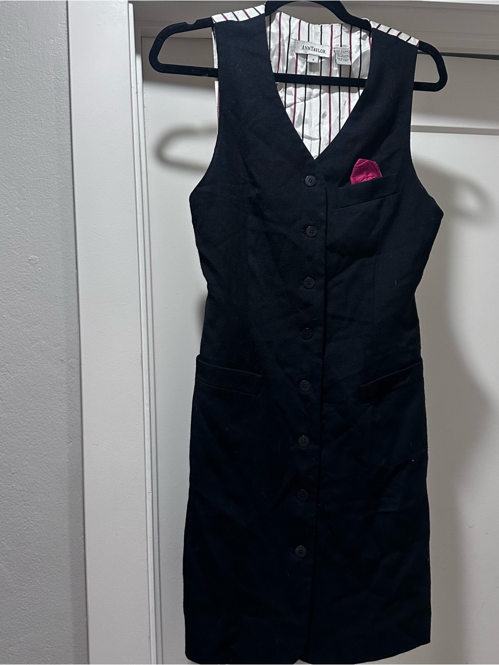 Ann Taylor Black Midi Button-Front Sleeveless Dress with Red Pocket Accent